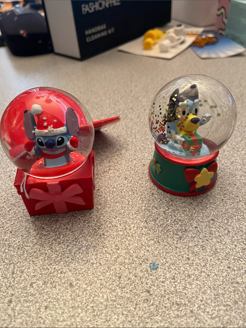 Holiday Character Snow Globe Toy Set - Red & Green